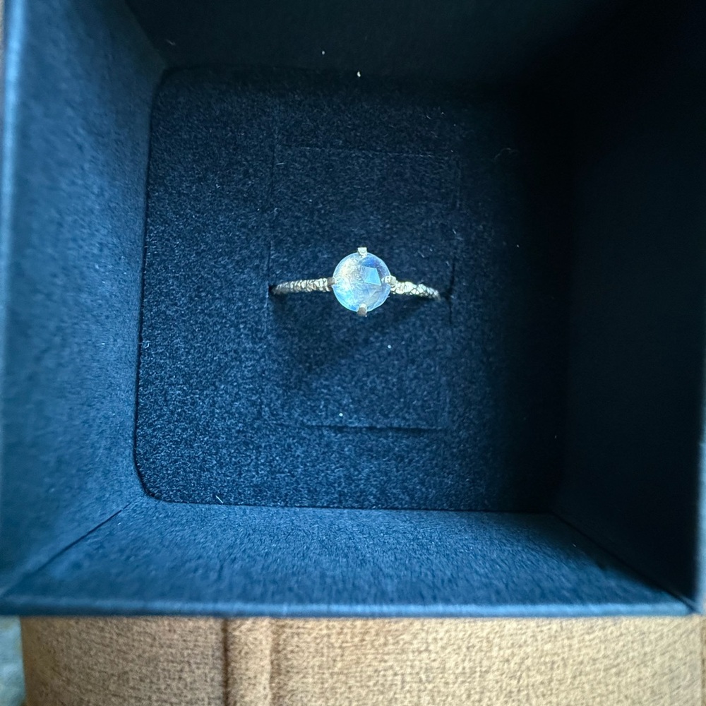 Catbird moonstone homespun ring by Satomi Kawakita size 7